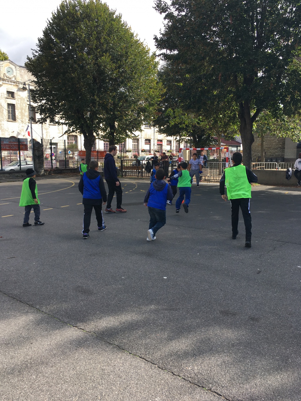 Activité Handball au WEEKEND MOHAMED ALI