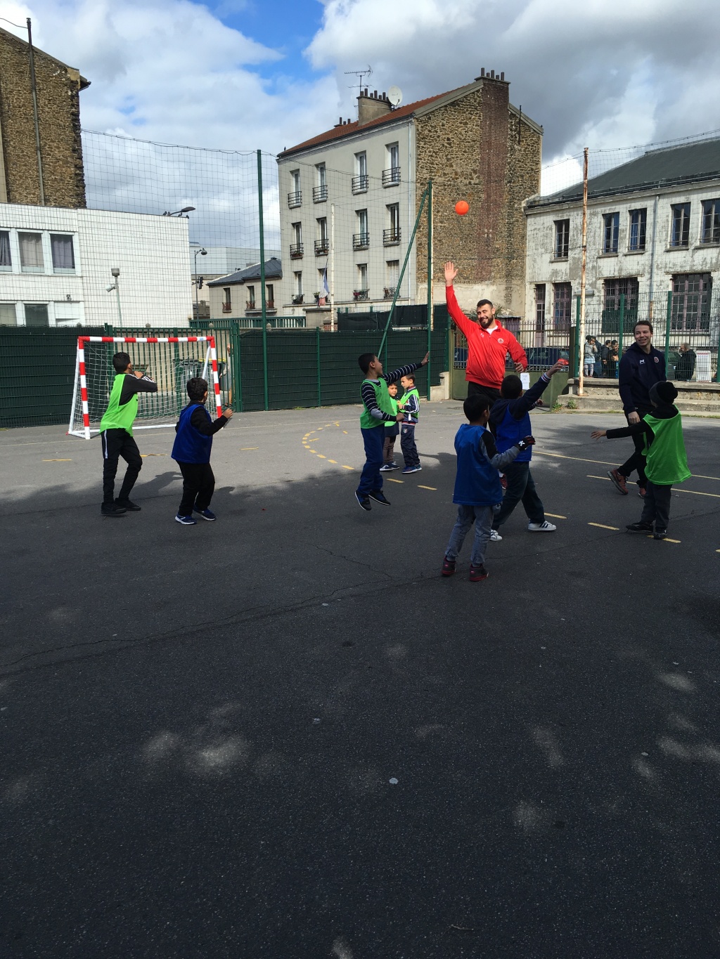 Activité Handball au WEEKEND MOHAMED ALI