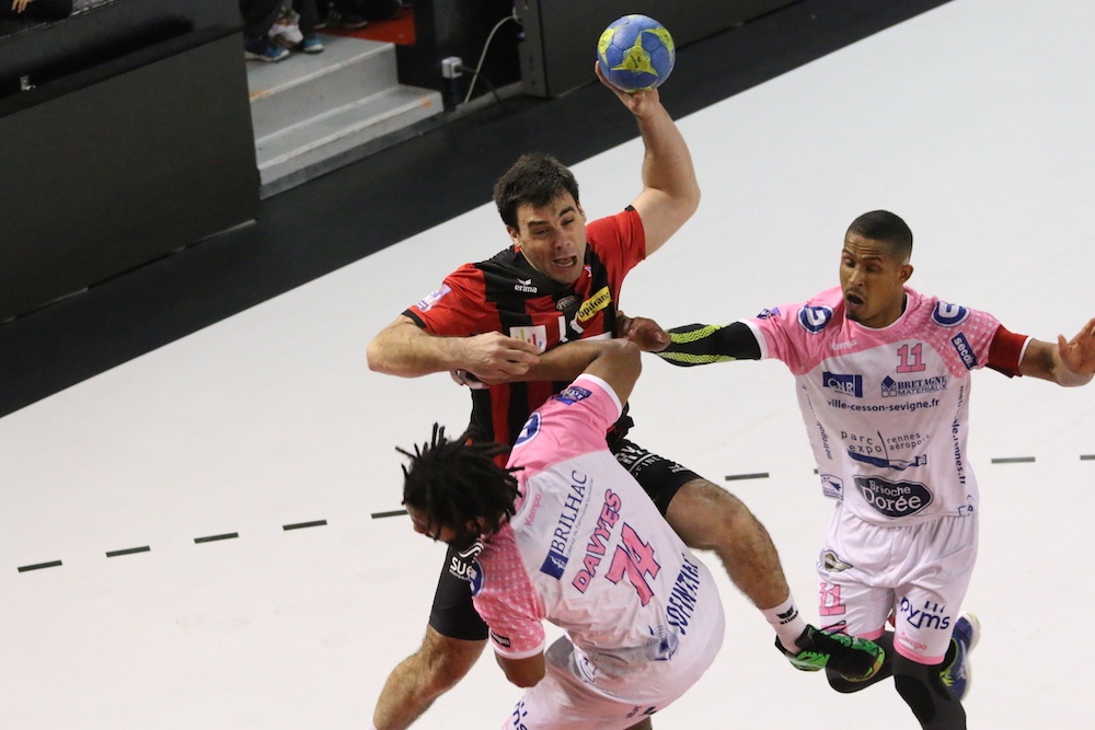 US IVRY - CESSON (Bertrand Delhomme)