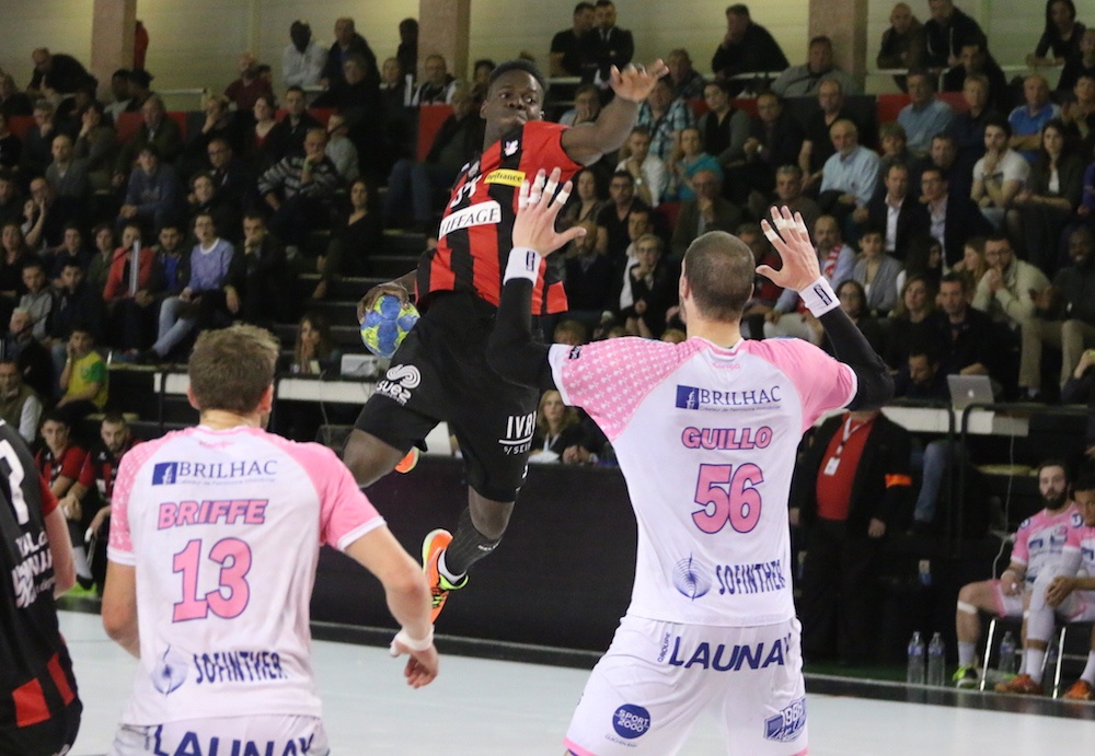 US IVRY - CESSON (Bertrand Delhomme)