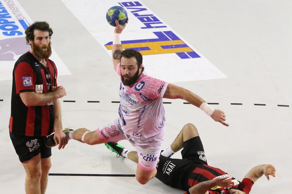 US IVRY - CESSON (Bertrand Delhomme)