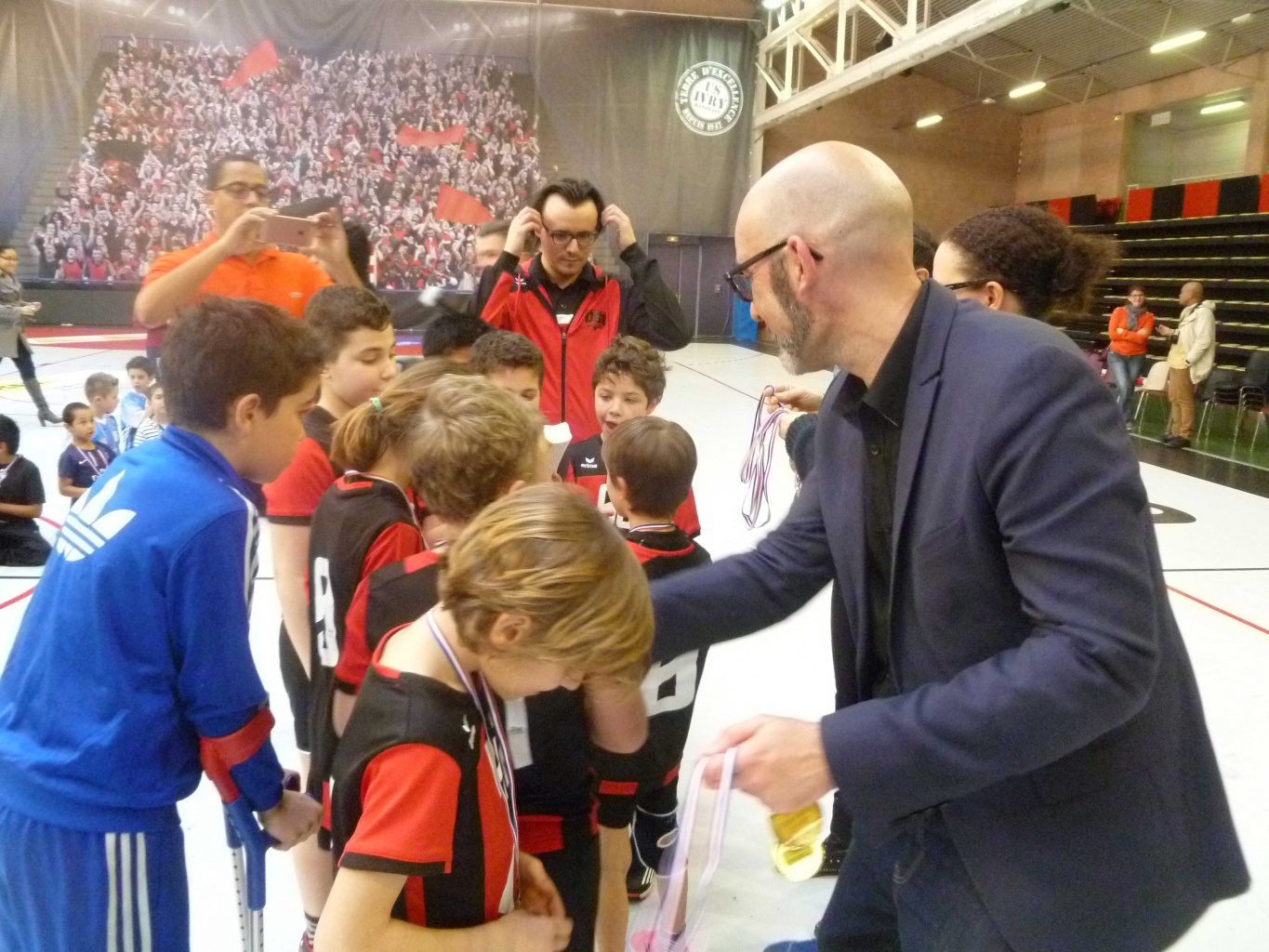 TOURNOI MINI HAND 2016