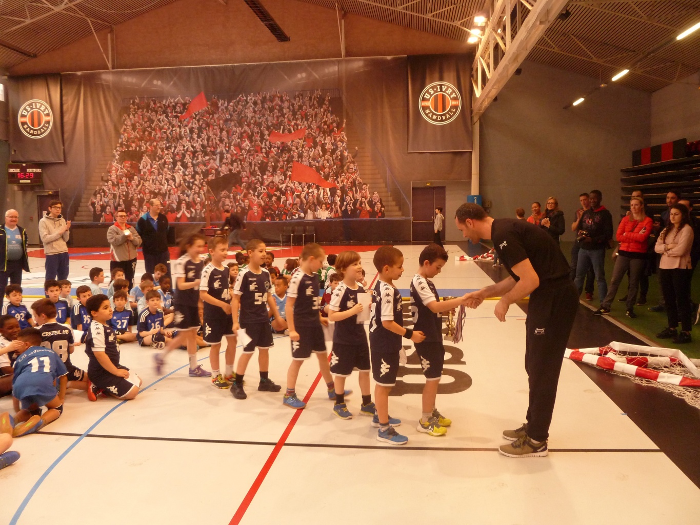 TOURNOI MINI HAND 1617